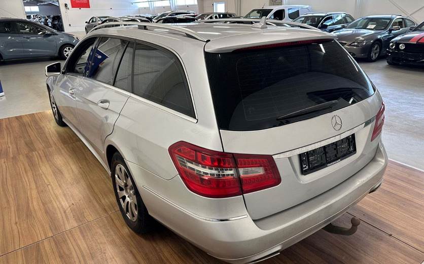 Mercedes E200