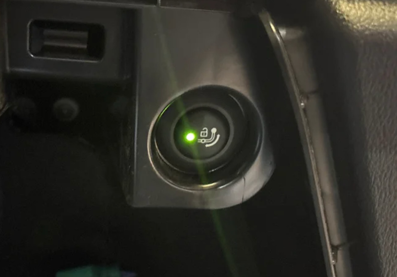 Orange BMW iX3 fra 2022