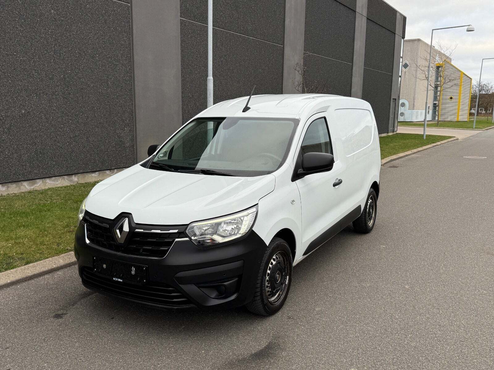 Hvid Renault Express fra 2021