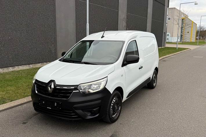 Hvid Renault Express fra 2021 set udefra