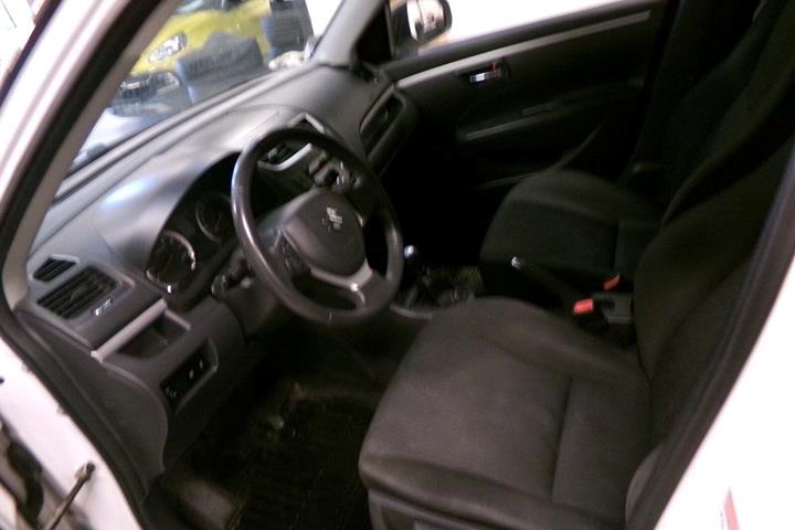 Hvid Suzuki Swift fra 2012