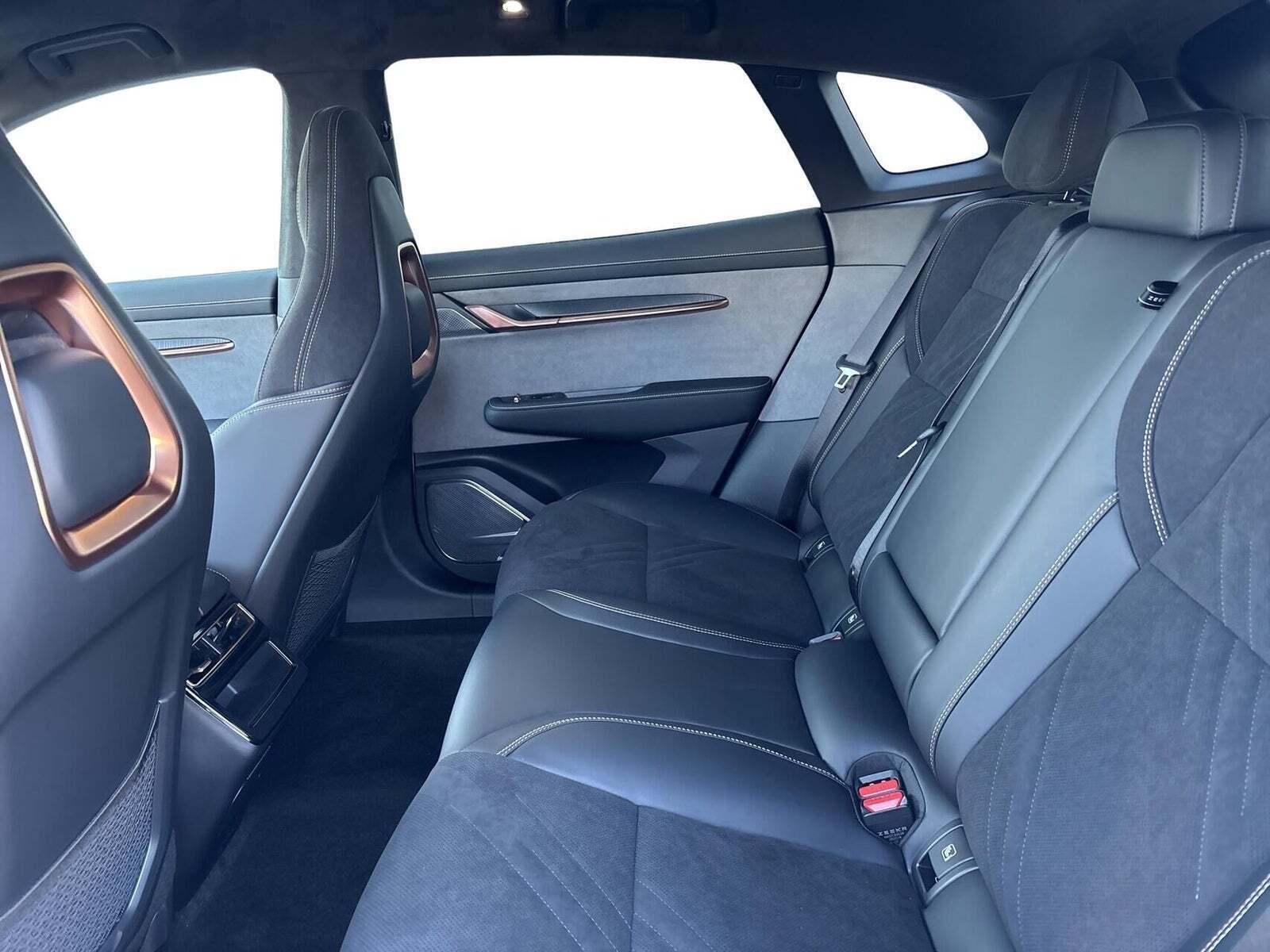 Zeekr 001 Long Range RWD