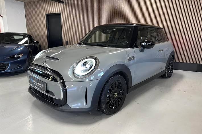 Grå Mini Cooper fra 2022