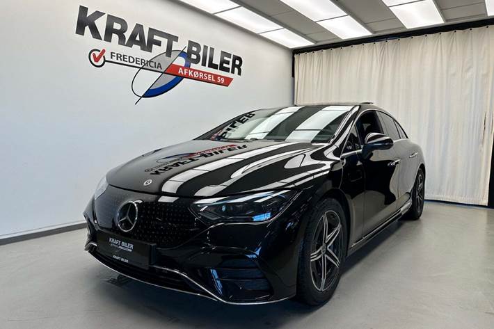 Sort Mercedes EQE350 fra 2024