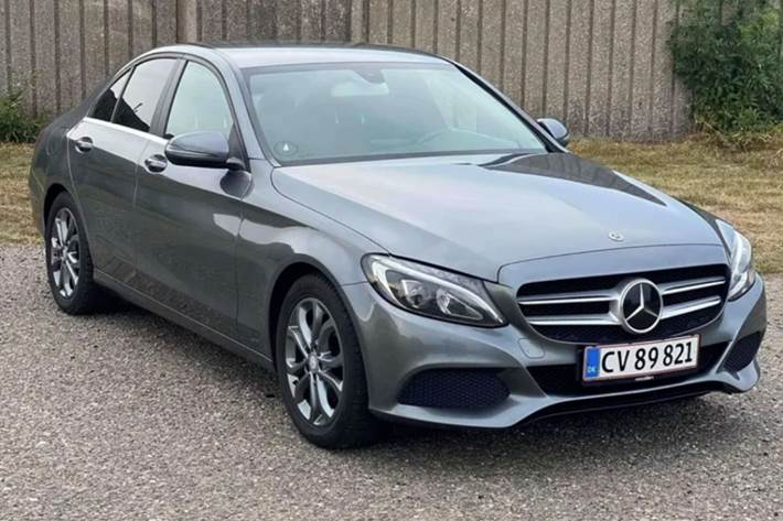 Grå Mercedes C-Klasse fra 2017