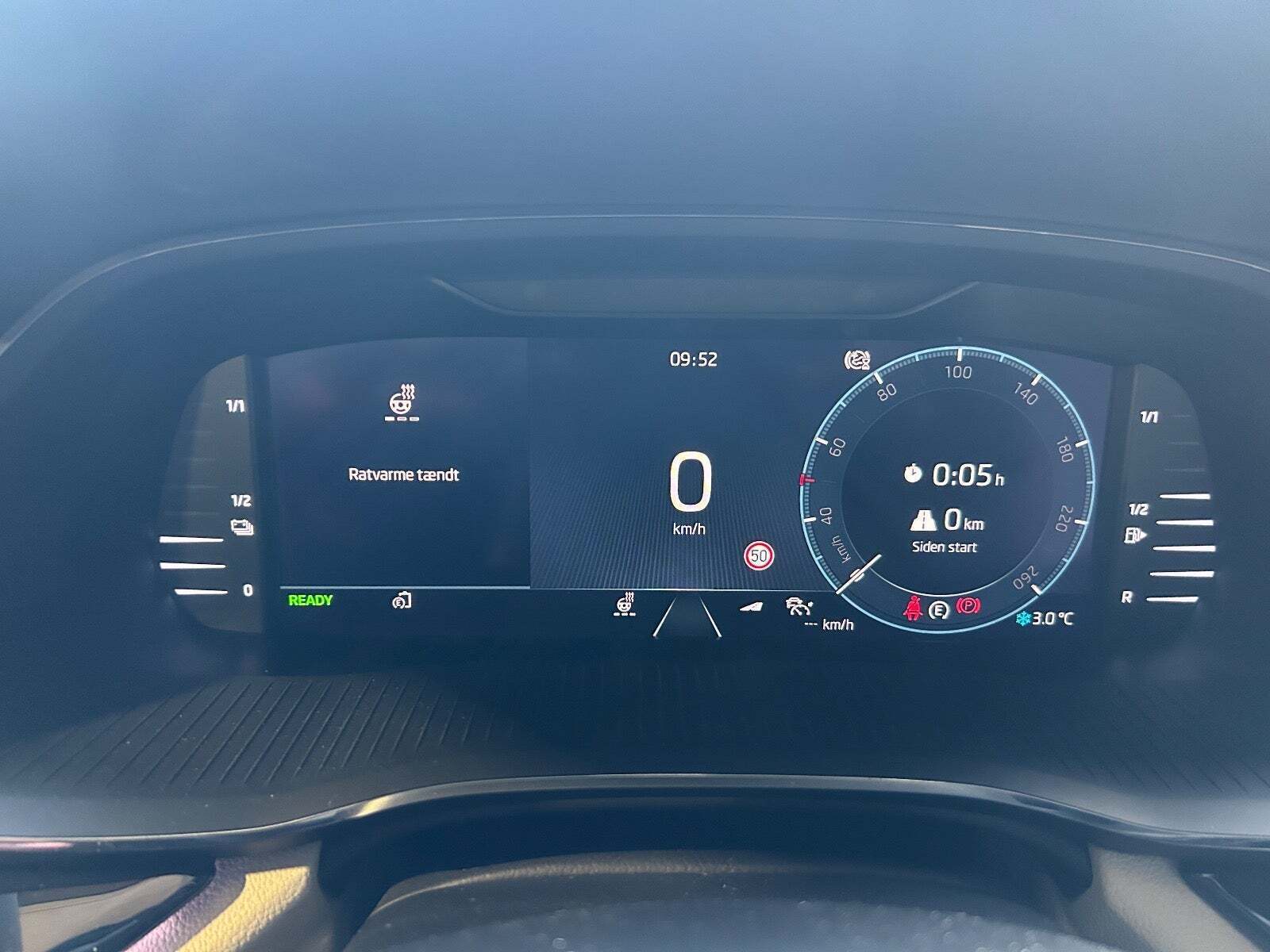 Sort Citroën Grand C4 SpaceTourer fra 2021