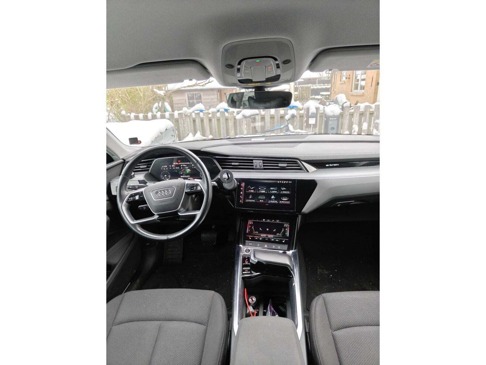 Sort Audi e-tron fra 2021