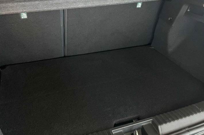 Blå Renault Captur fra 2020