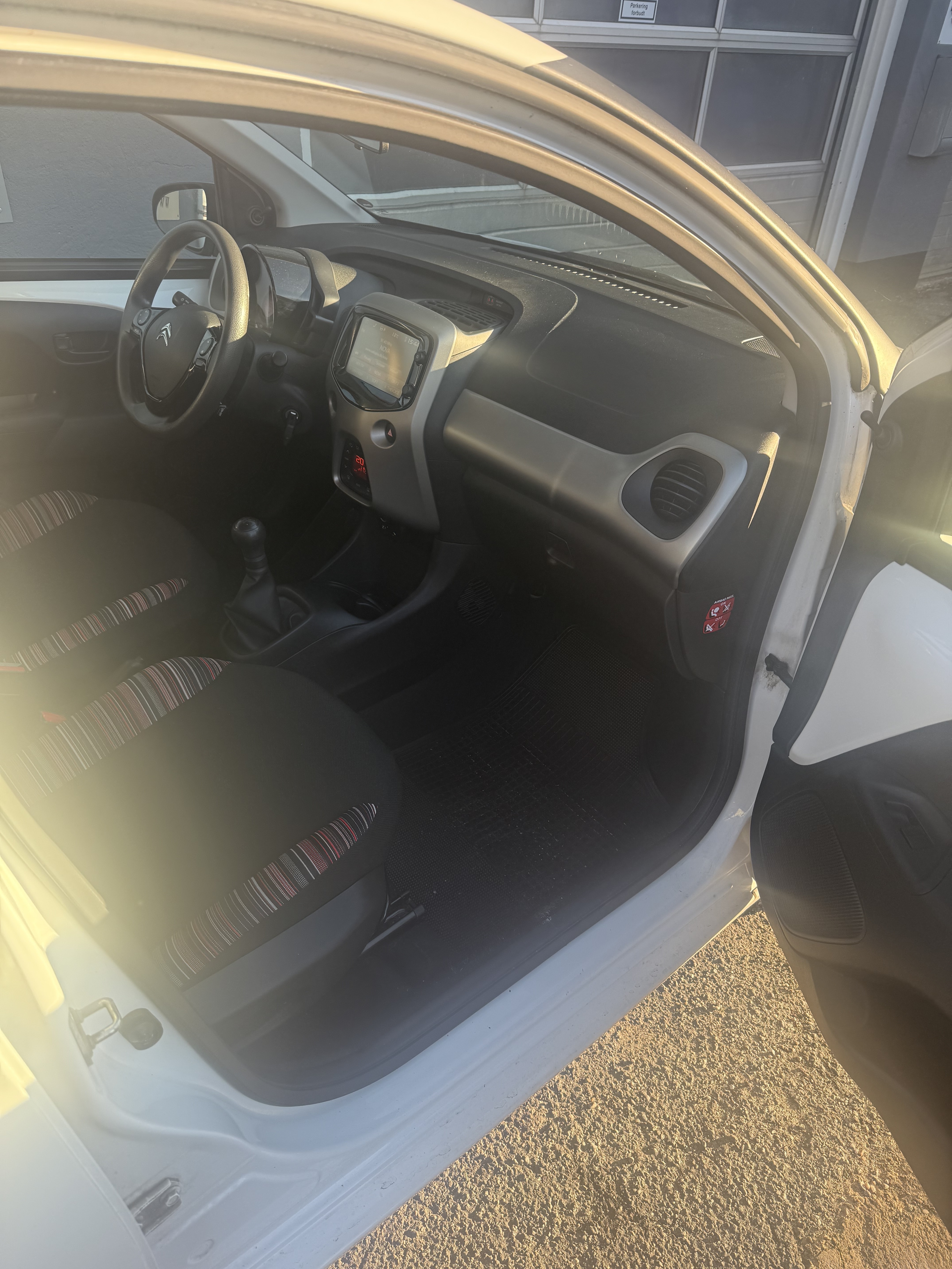 Citroën C1 1,2 PureTech  82 HK 4-dørs m. bagklap Man.