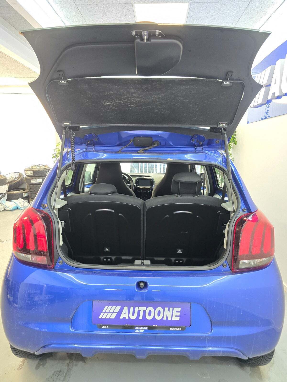 Blå Peugeot 108 fra 2020