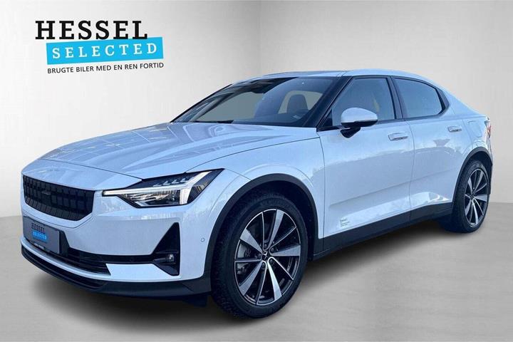 Hvid Polestar 2 fra 2023 set udefra