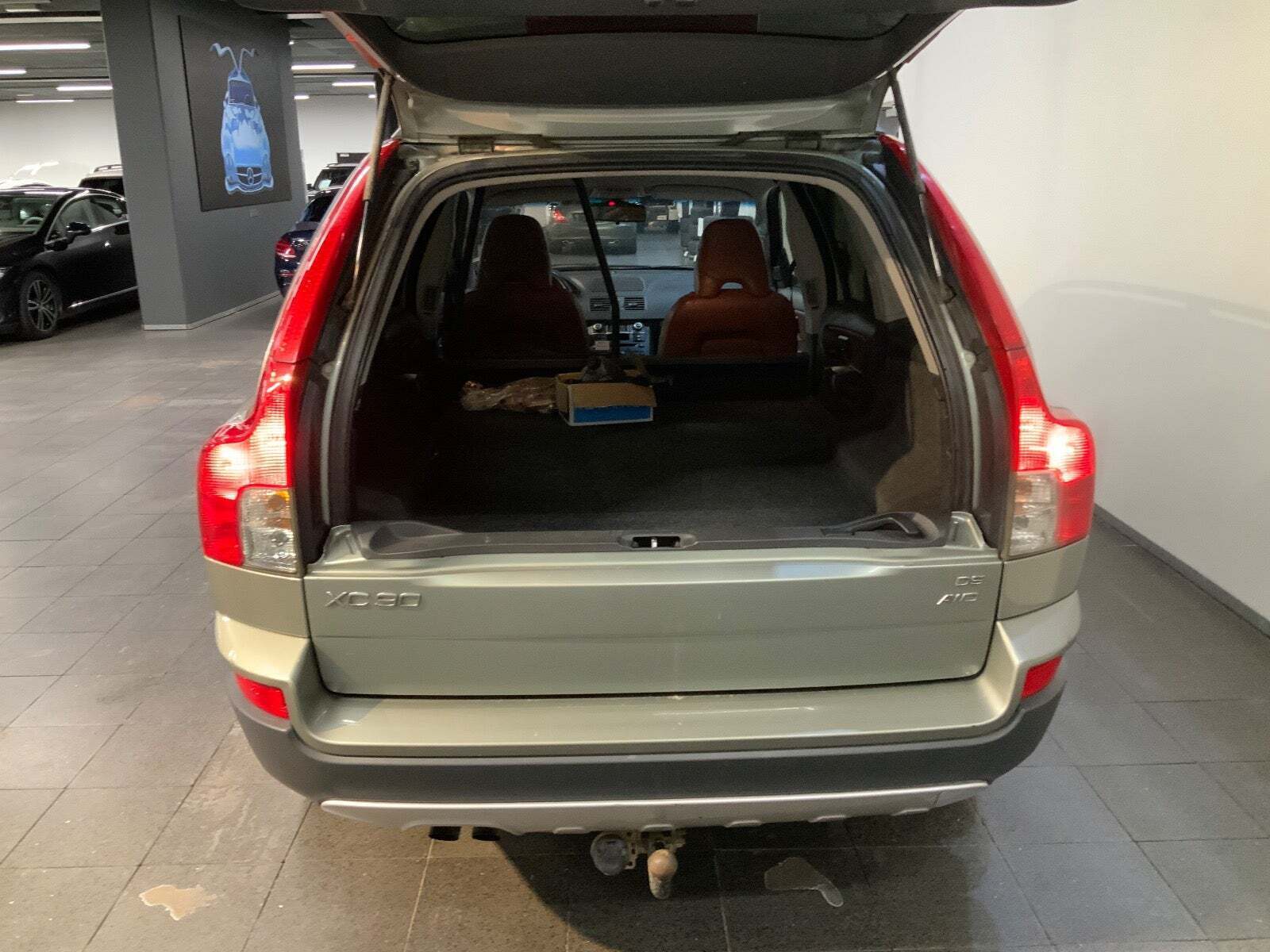 Volvo XC90 2,4 D5 185 Summum aut. AWD Van