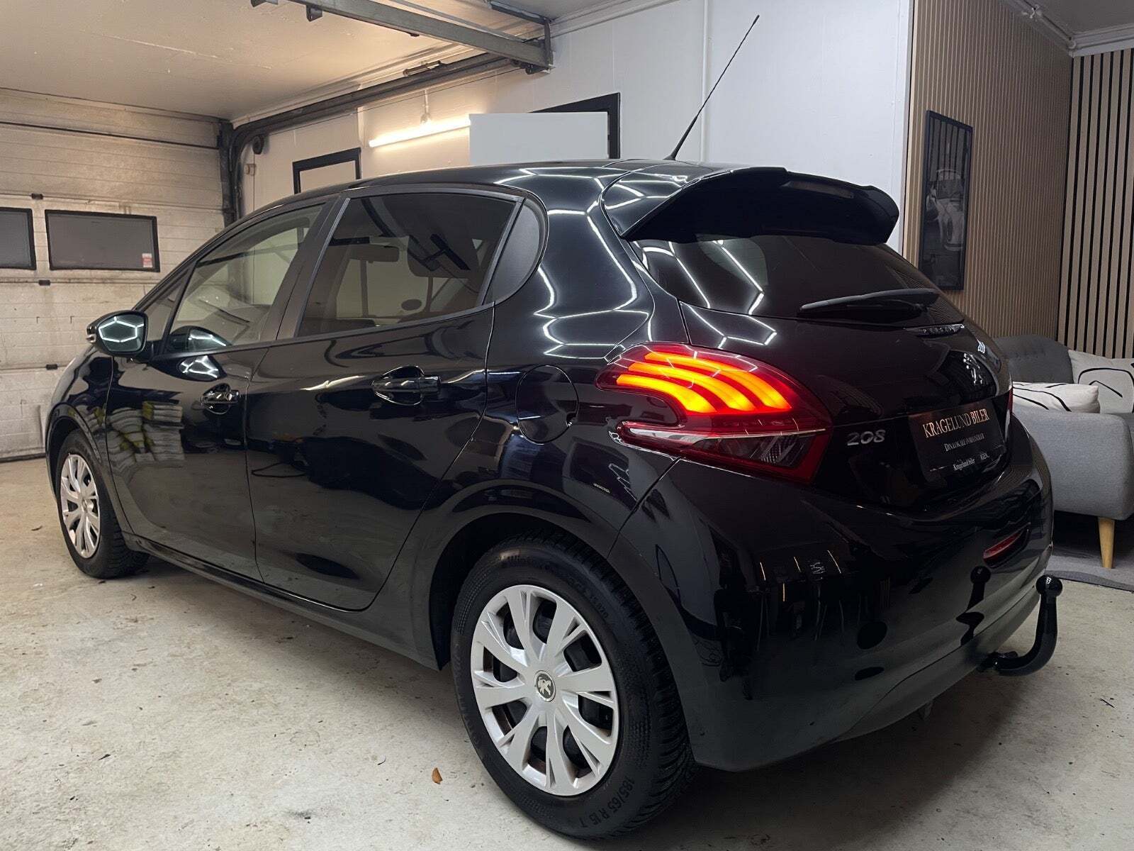 Peugeot 208 1,6 BlueHDi 100 Envy