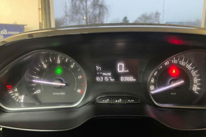 undefined Peugeot 208 fra 2016