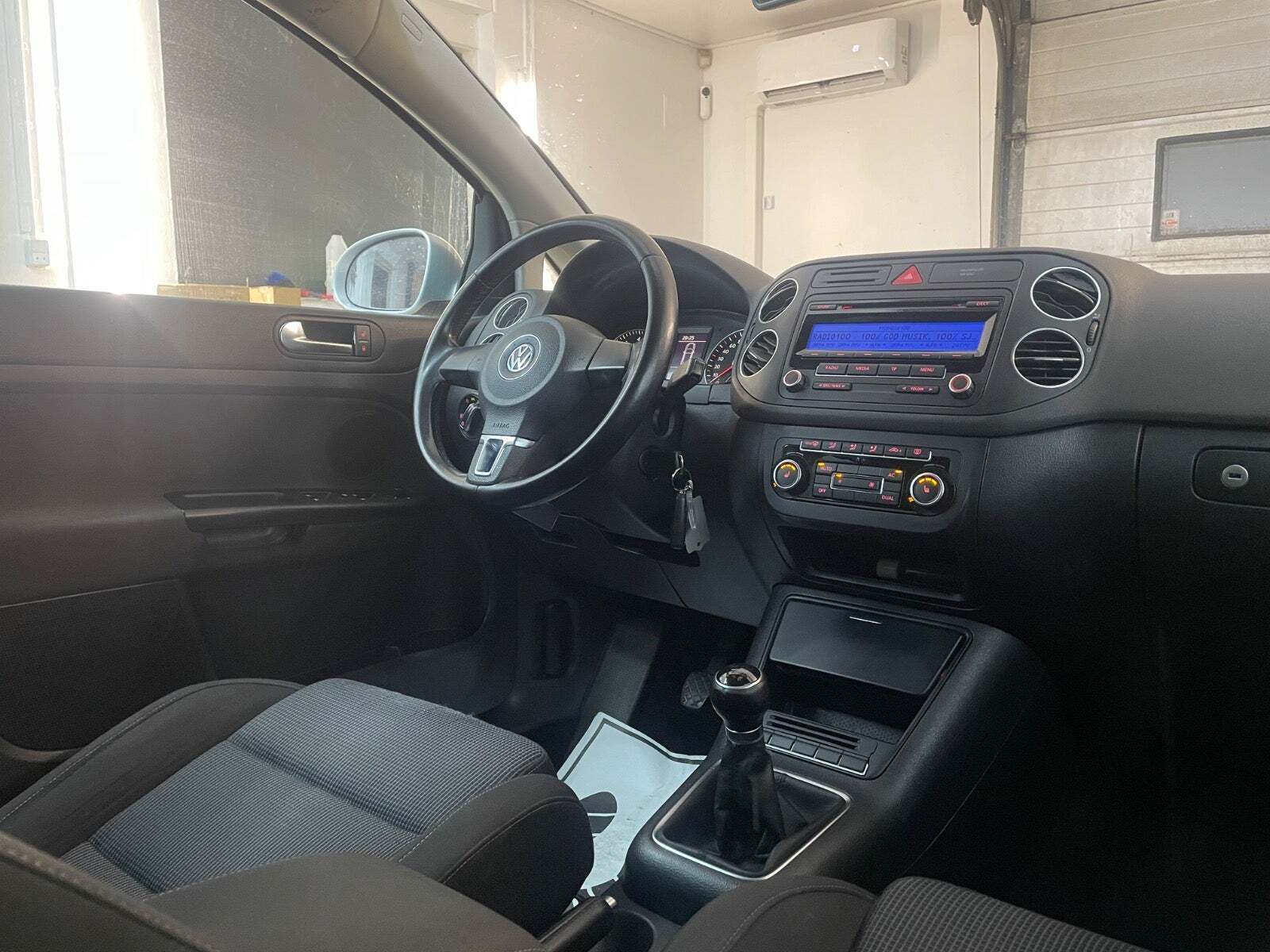 Grøn VW Golf Plus fra 2010