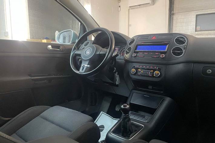 Grøn VW Golf Plus fra 2010