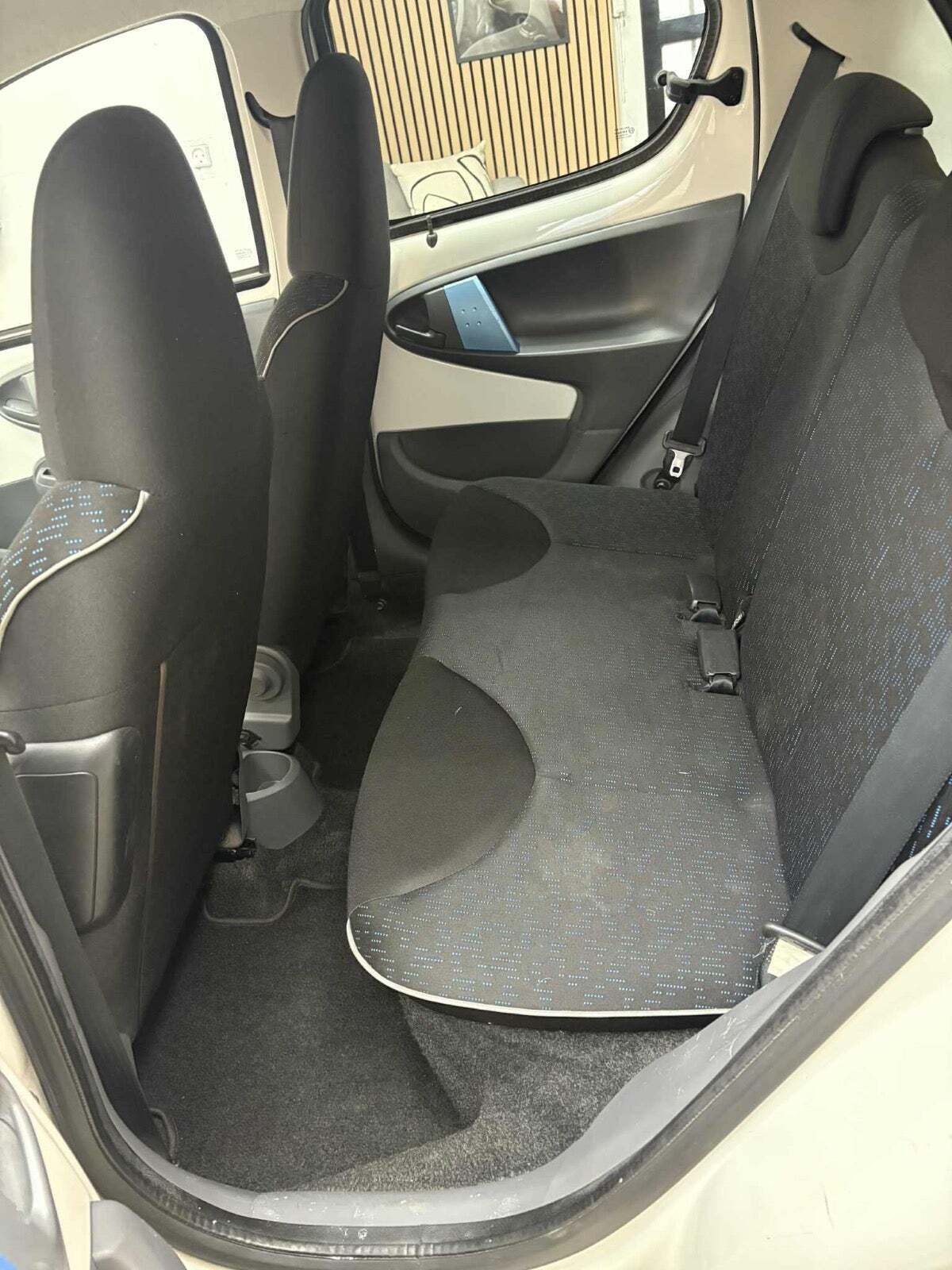 undefined Peugeot 107 fra 2011