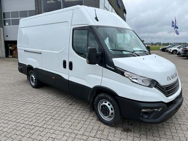 Iveco Daily 2,3 35S14 12m³ Van