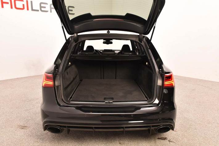 Sort Audi RS6 fra 2015