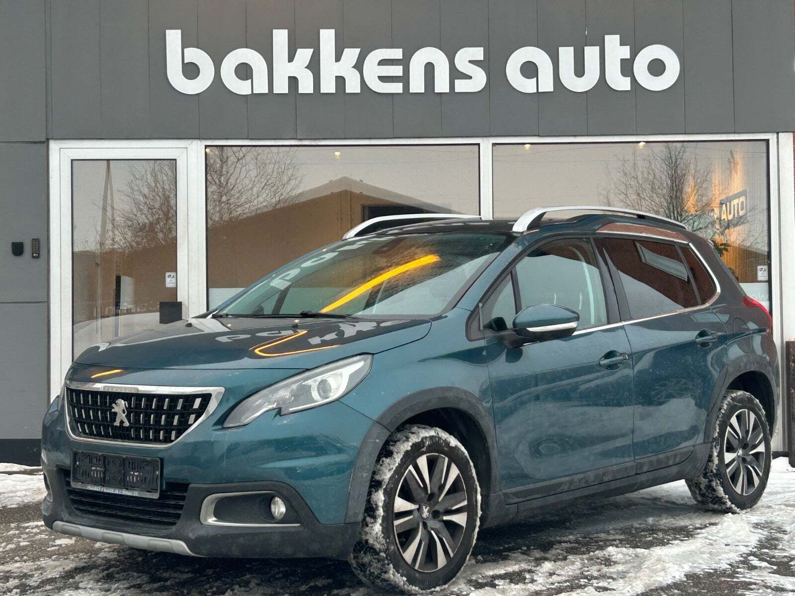 Peugeot 2008 1,6 BlueHDi 100 Allure Sky