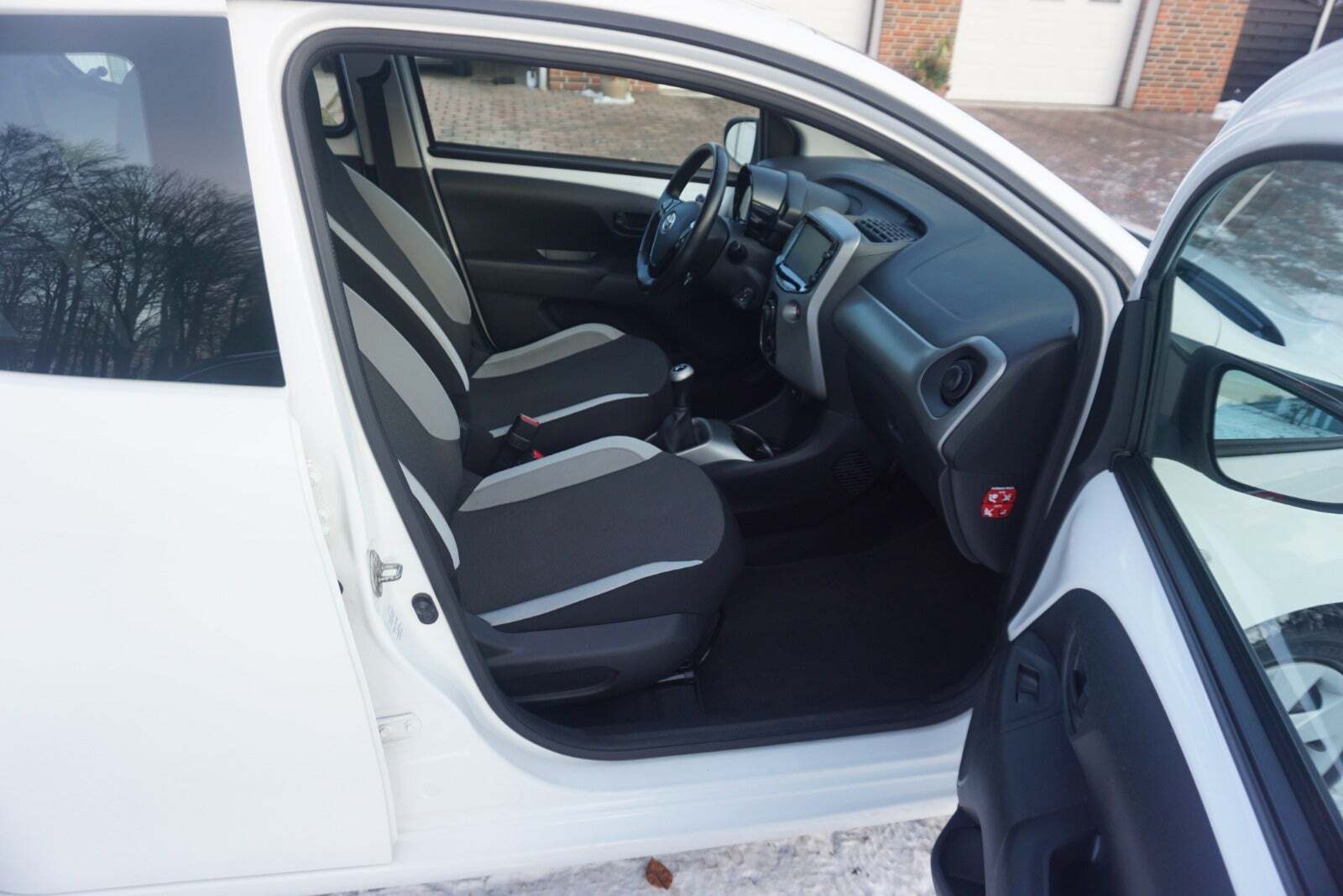 Toyota Aygo 1,0 VVT-i x-cite