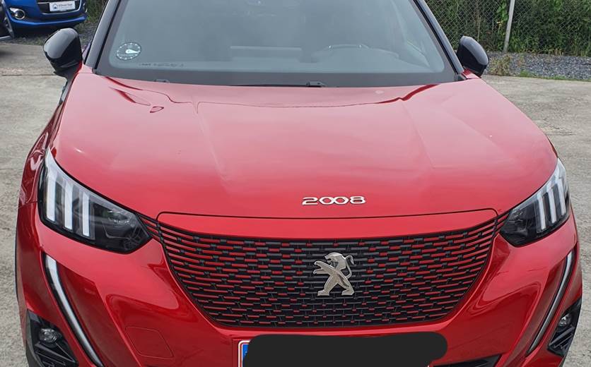 Peugeot e-2008 EL 50 kWh 136 SUV