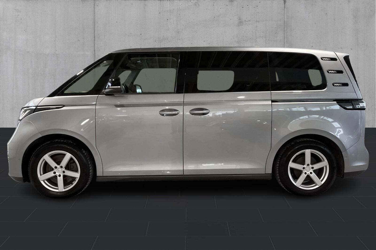 VW ID.Buzz 77 Life SWB