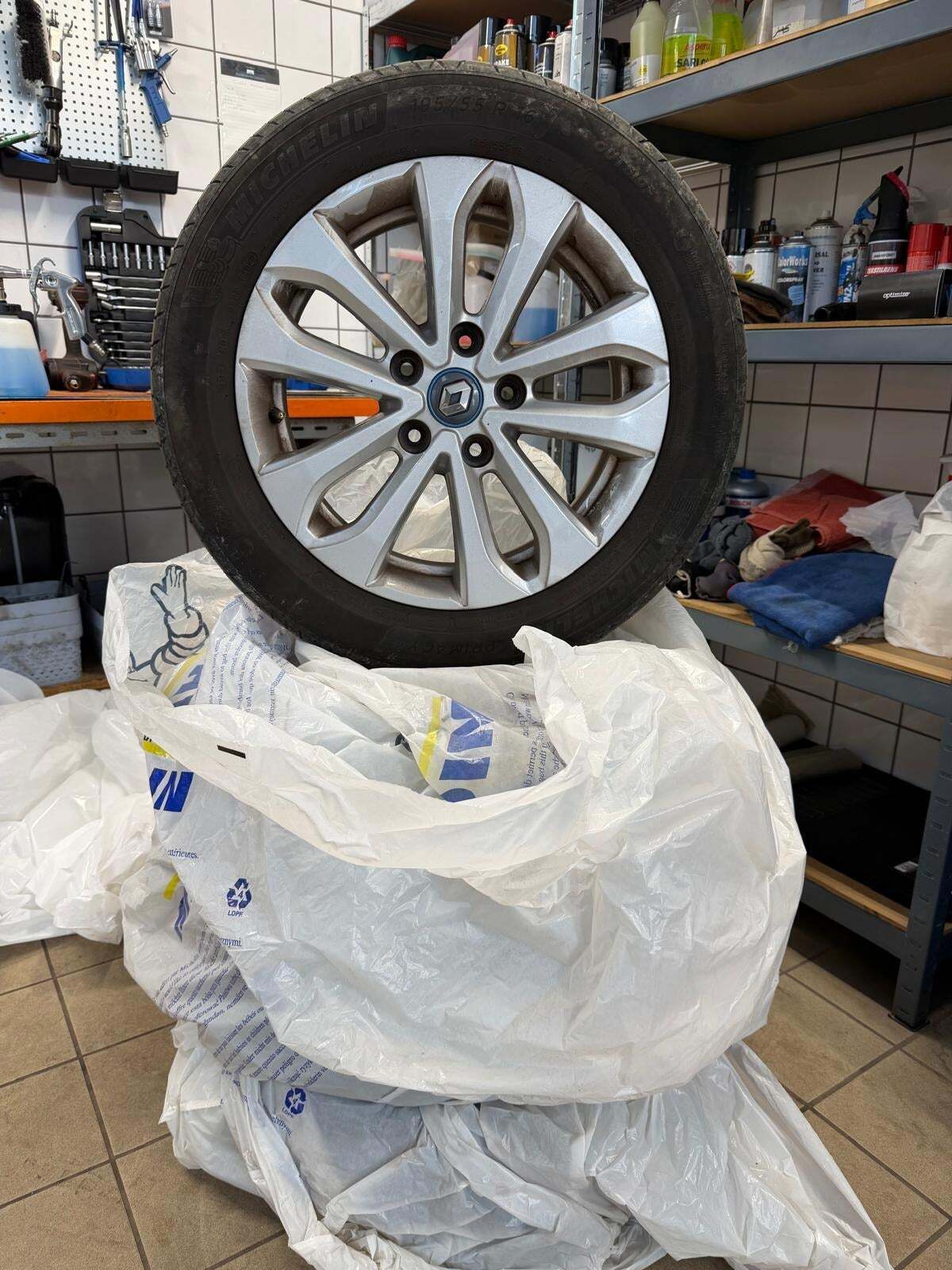 Hvid Renault Zoe fra 2021