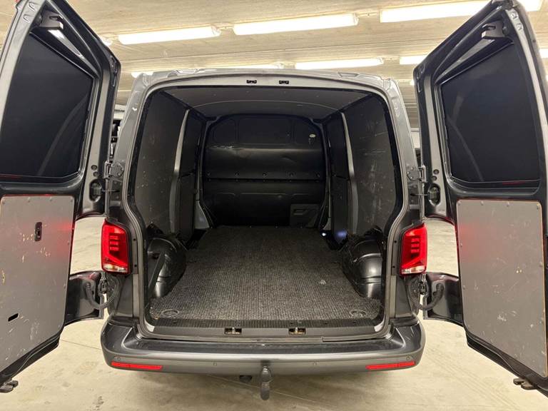 VW Transporter 2,0 TDi 204 Kassevogn DSG lang