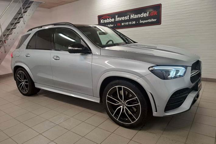 Sølv Mercedes GLE350 de fra 2022