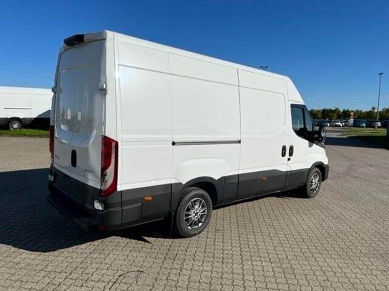 Iveco Daily 3,0 35S18 12m³ Van AG8