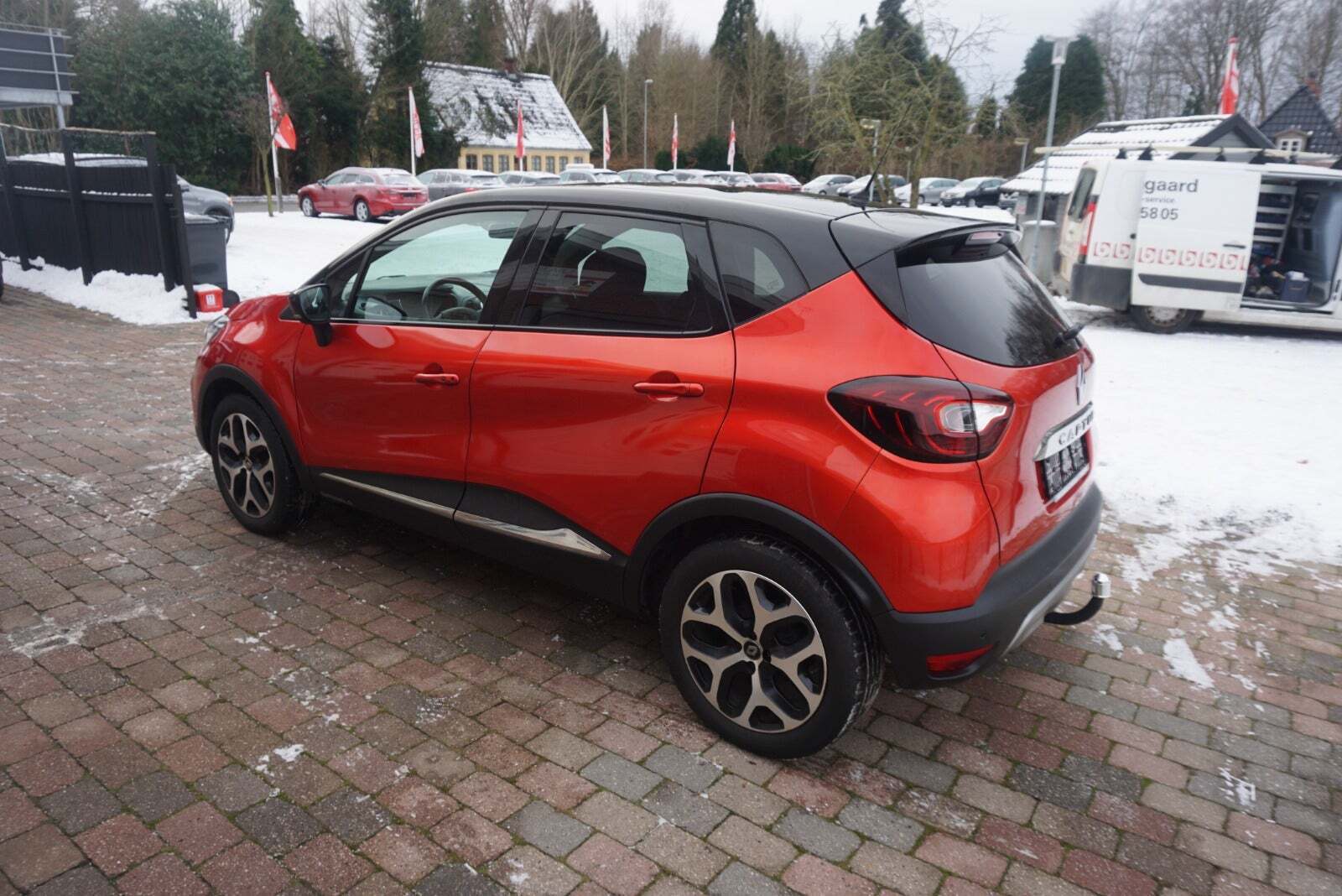 Rød Renault Captur fra 2018