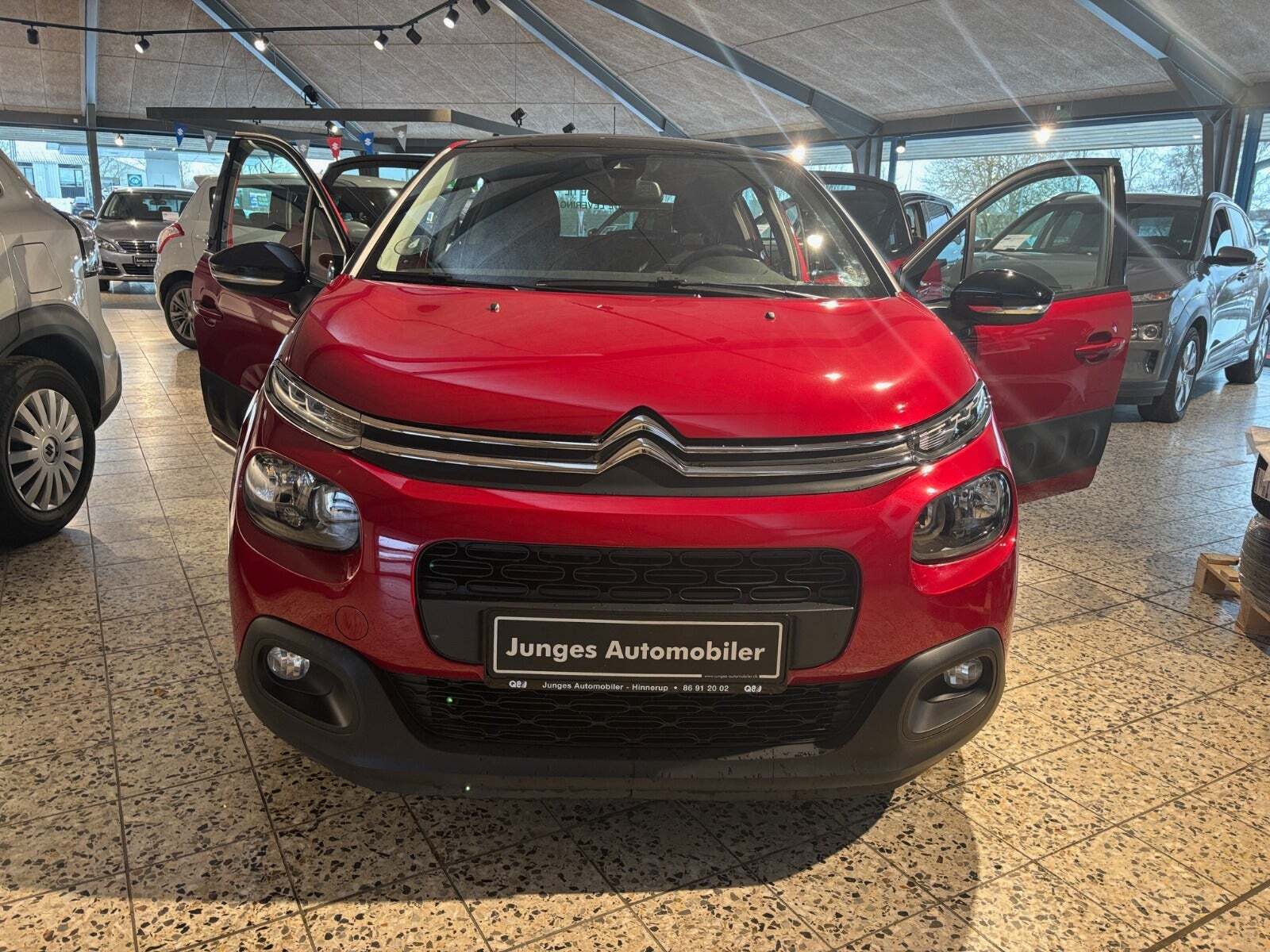 Rød Citroën C3 fra 2019