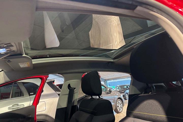Rød Citroën C3 fra 2019