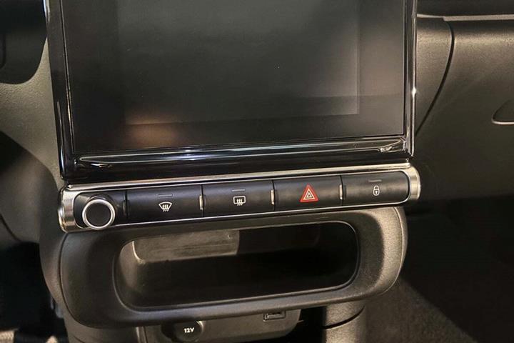 Rød Citroën C3 fra 2019