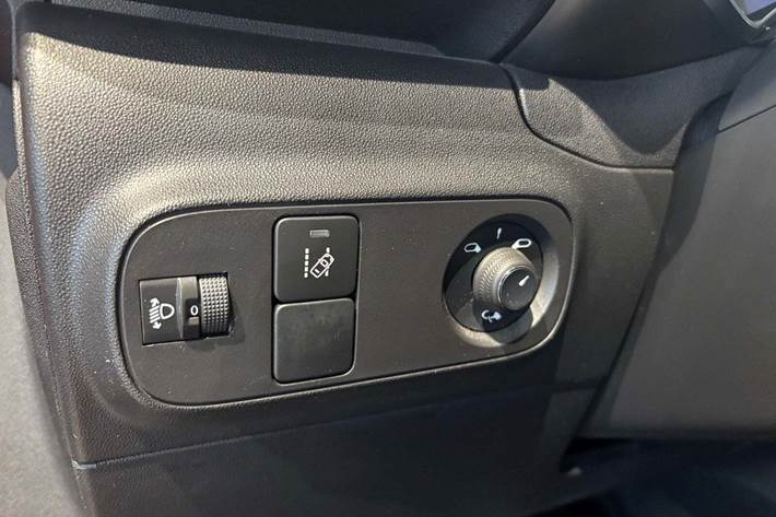 Rød Citroën C3 fra 2019