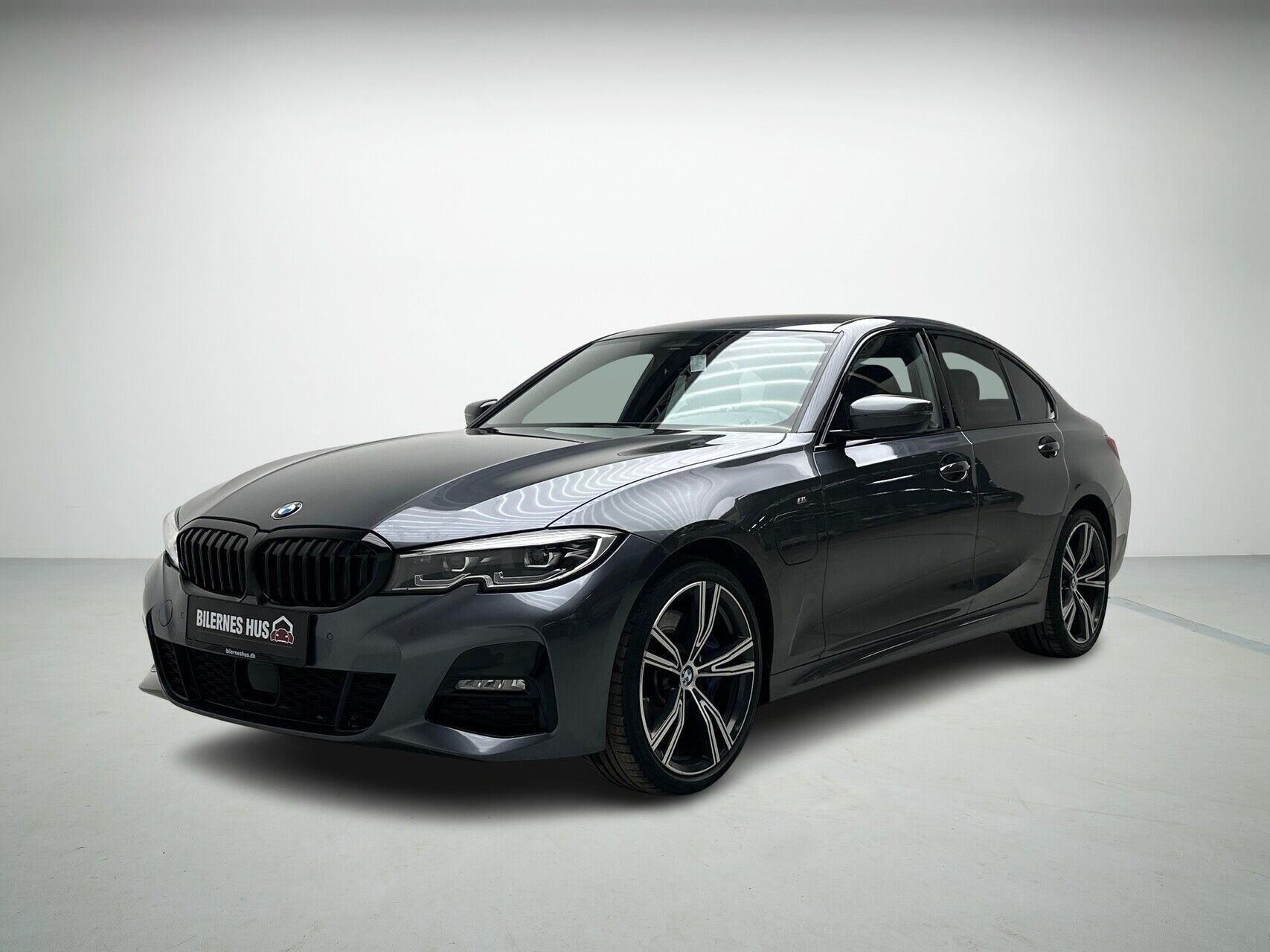 BMW 330e 2,0 Plugin-hybrid M-Sport Steptronic 292HK 8g Aut.