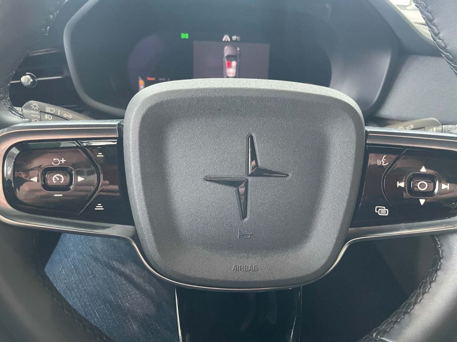 Hvid Polestar 2 fra 2023