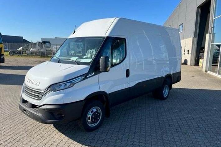 Hvid Iveco Daily fra 2026