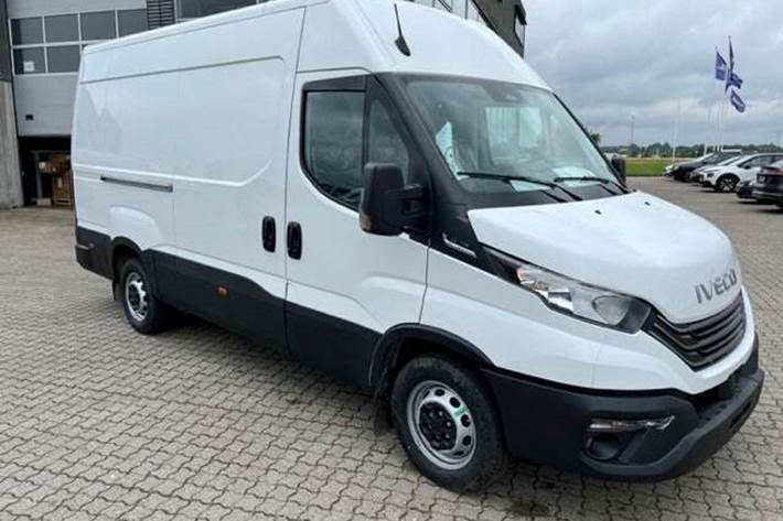 Hvid Iveco Daily fra 2026
