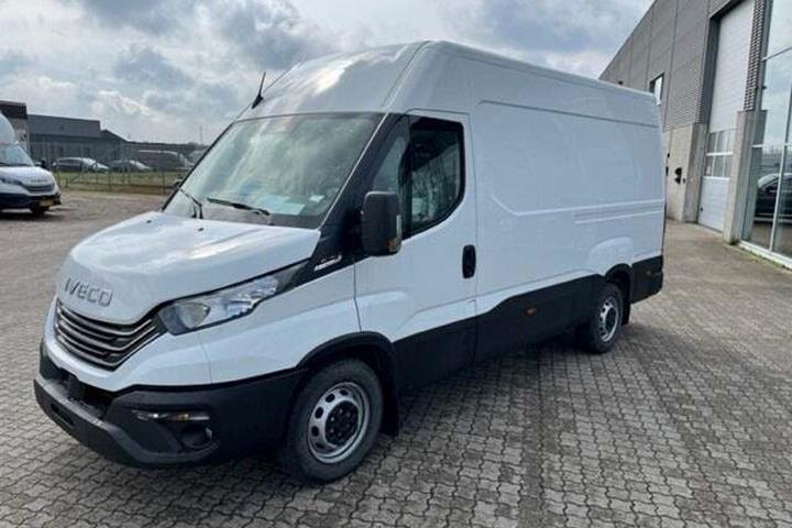 Hvid Iveco Daily fra 2026