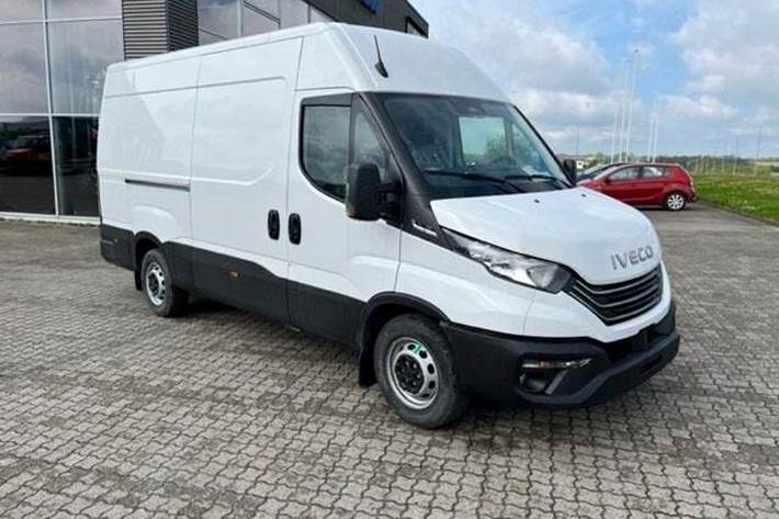Hvid Iveco Daily fra 2026