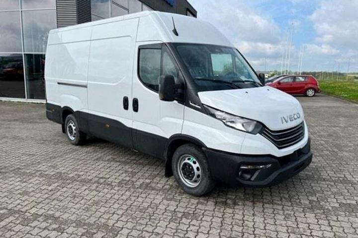 Hvid Iveco Daily fra 2026