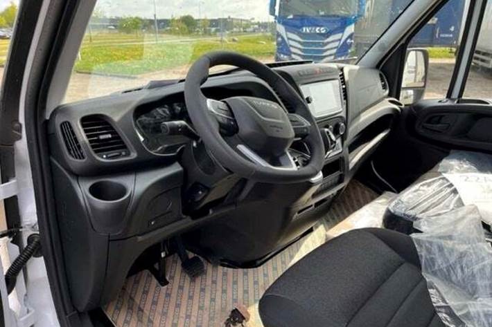Hvid Iveco Daily fra 2026