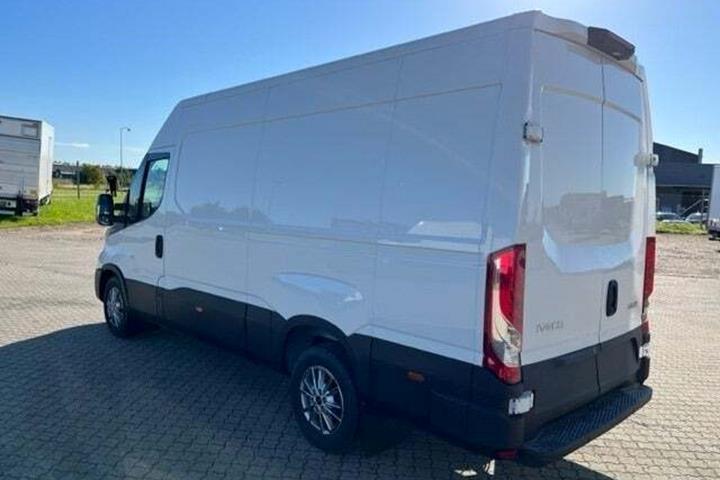 Hvid Iveco Daily fra 2026