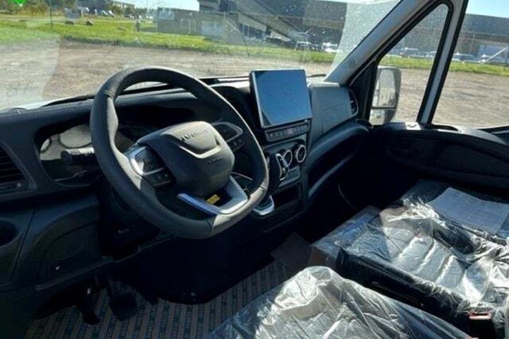Hvid Iveco Daily fra 2026
