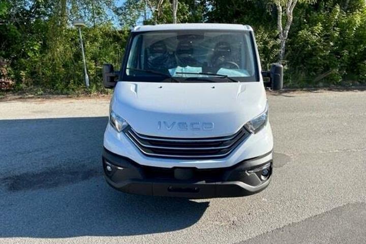 Hvid Iveco Daily fra 2026