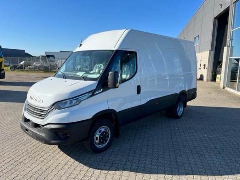 Iveco Daily 3,0 35C18 12m³ Van AG8