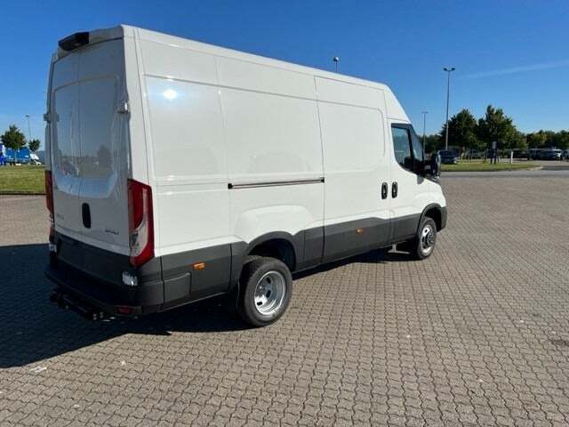 Hvid Iveco Daily fra 2026