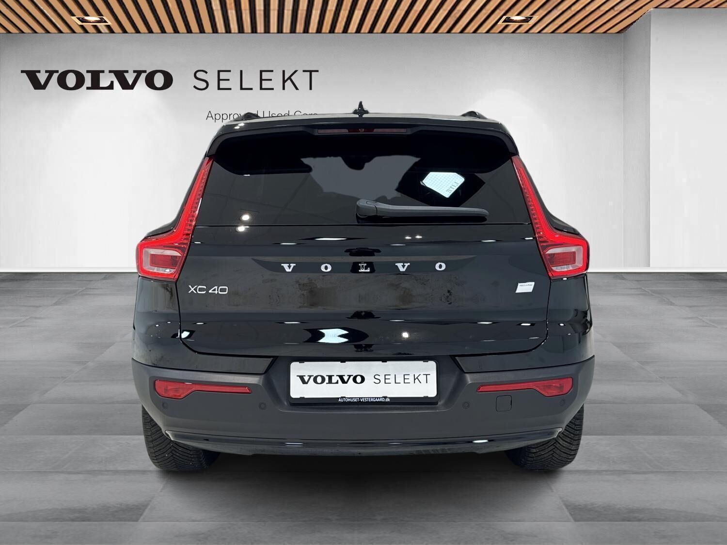 Sort Volvo XC40 fra 2023
